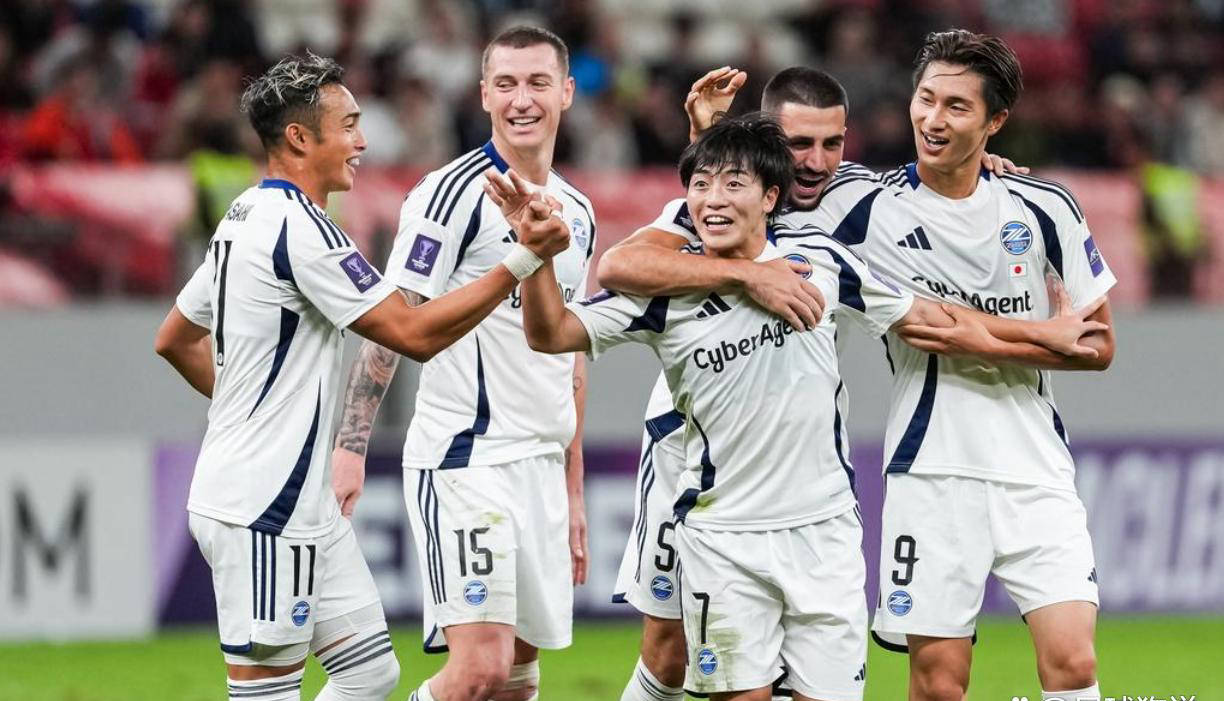 上海海港集结日绝杀压哨,志在法国杯名次提升,话题不断,阵容厚度经受考验的简单介绍 上海海港集结日绝杀压哨,志在法国杯名次提升,话题不断,阵容厚度经受考验的简单介绍