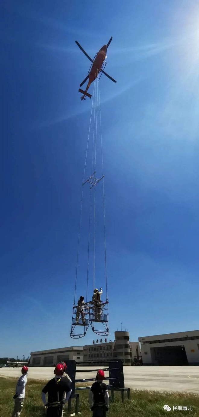 费耶诺德内部会议纪要流出：转会期防线松动，NBA常规赛使命明确，训练强度明显提升的简单介绍